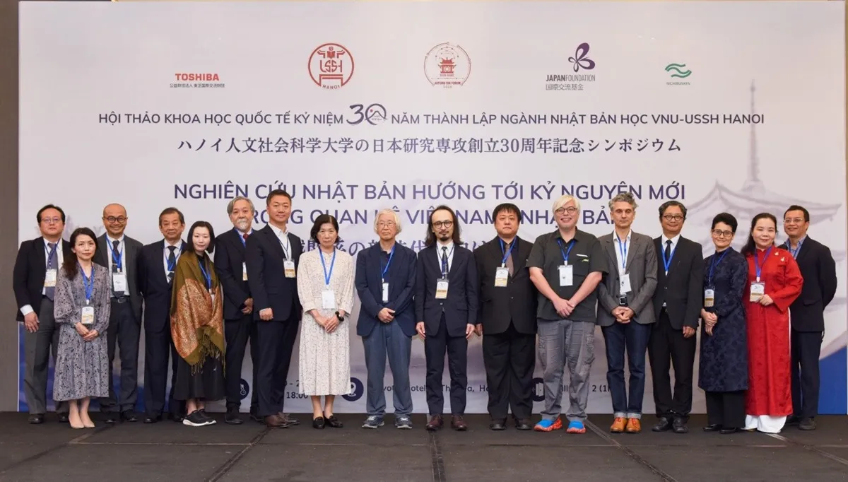 CHÚC MỪNG HỘI THẢO KHOA HỌC QUỐC TẾ KỶ NIỆM 30 NĂM THÀNH LẬP NGÀNH NHẬT BẢN HỌC - TRƯỜNG ĐH KHXH&NV, ĐHQGHN