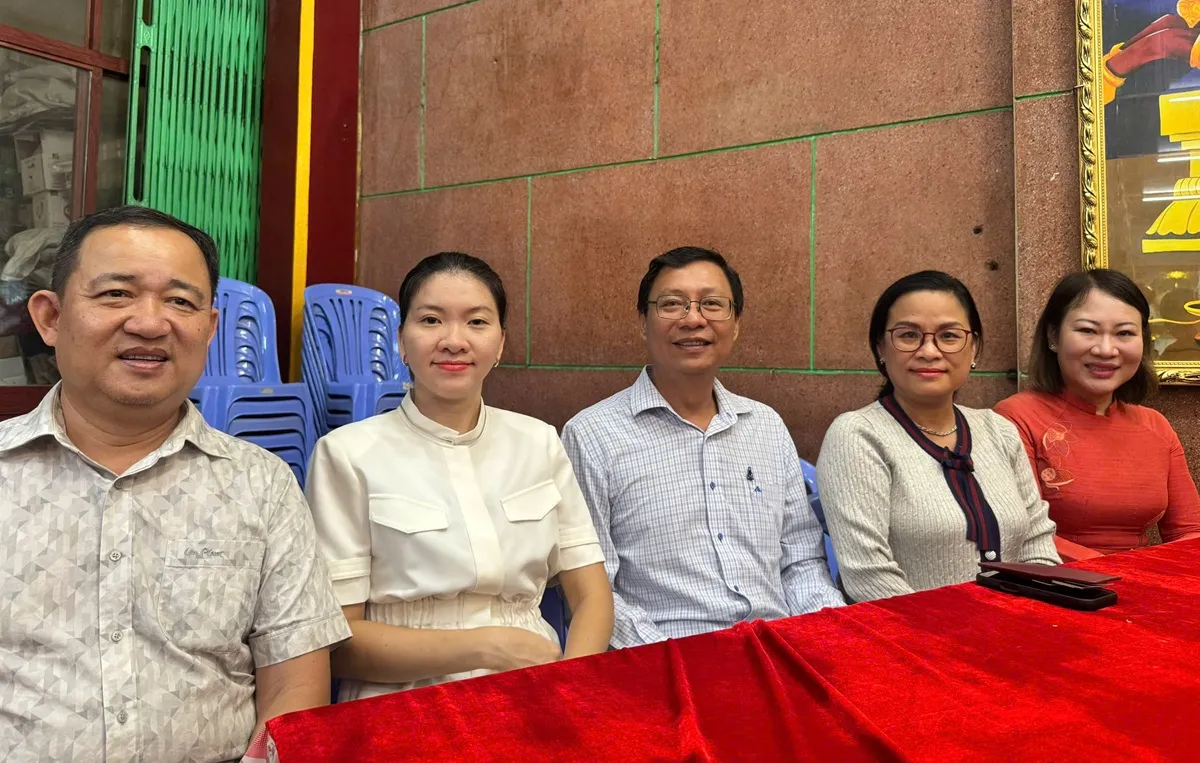 LÃNH ĐẠO TRƯỜNG ĐH KHXH&NV, KHOA ĐÔNG PHƯƠNG HỌC VÀ HỌC VIÊN CAO HỌC THAM DỰ LỄ VÍA BÀ MARIAMMAN – KẾT NỐI VĂN HÓA, TÍN NGƯỠNG VÀ HỮU NGHỊ VIỆT NAM – ẤN ĐỘ