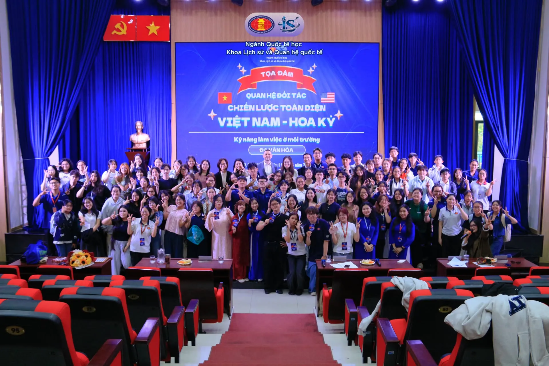 Tọa đàm khoa học quốc tế | Quan hệ đối tác chiến lược toàn diện Việt Nam - Hoa Kỳ & Kỹ năng làm việc trong môi trường đa văn hóa