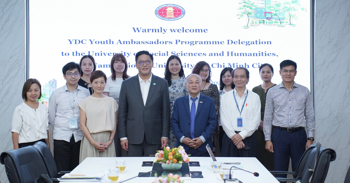 Nhà trường làm việc với đoàn Đại sứ Thanh niên YDC (Hồng Kông, Trung Quốc)